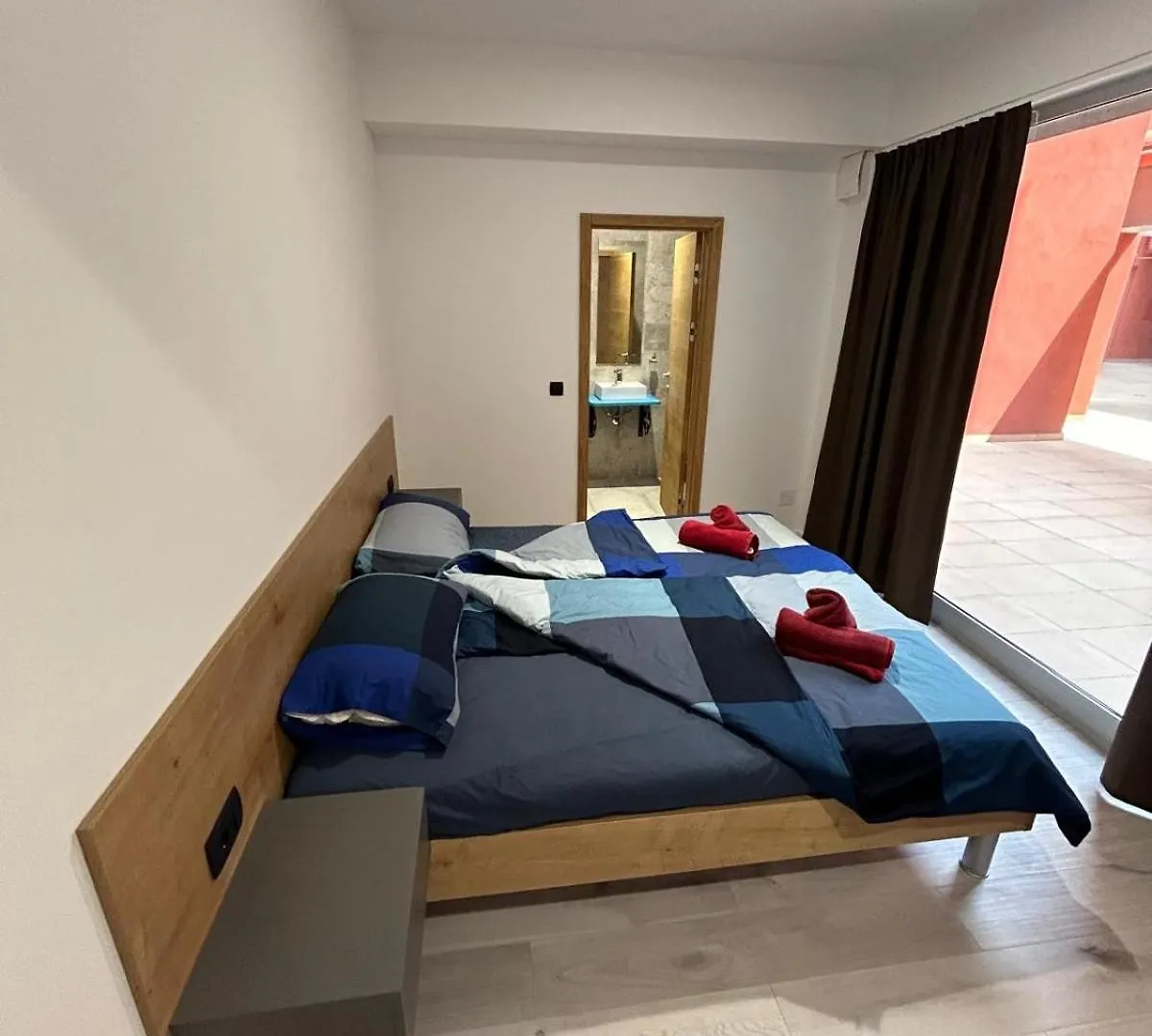 Hostelum Umago 0*,  Croácia